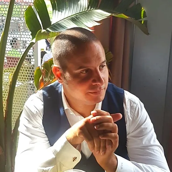 César Aparicio - Consultor SEO